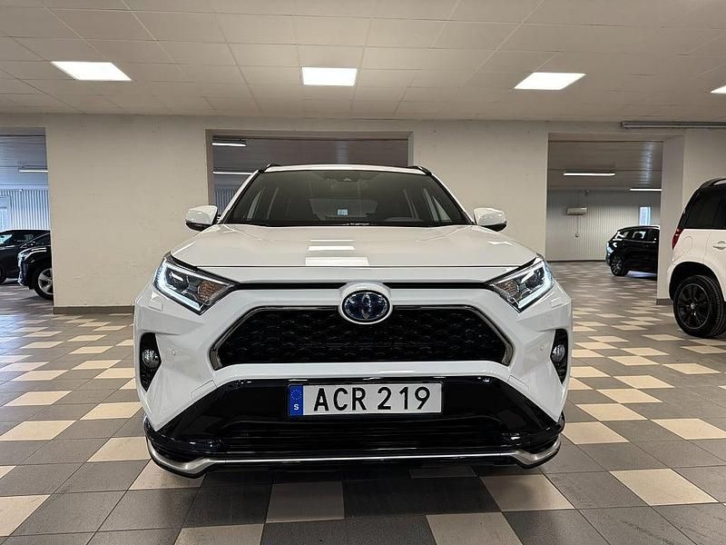 Begagnad Toyota RAV4 Hybrid 306 HK (225 kW) 2020 Vit SUV