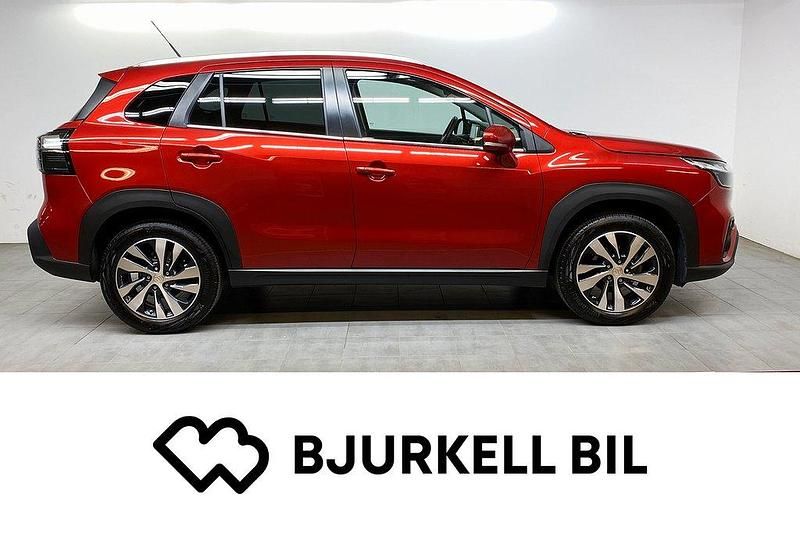 Röd Begagnad 2022 Suzuki SX4 S-Cross SUV | 269 900 kr (Marknadspris) - Bild 1/4
