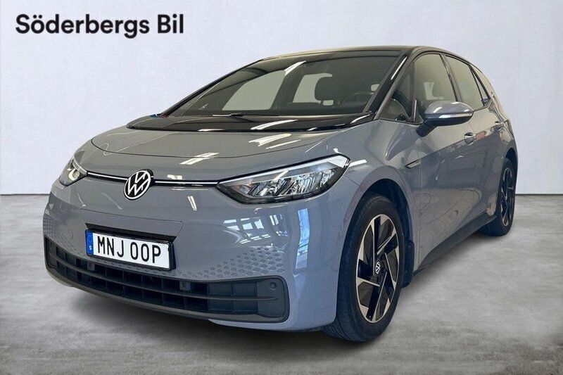 Grå Begagnad 2021 VW ID.3 Pro Halvkombi | 254 800 kr (Marknadspris) - Bild 1/4