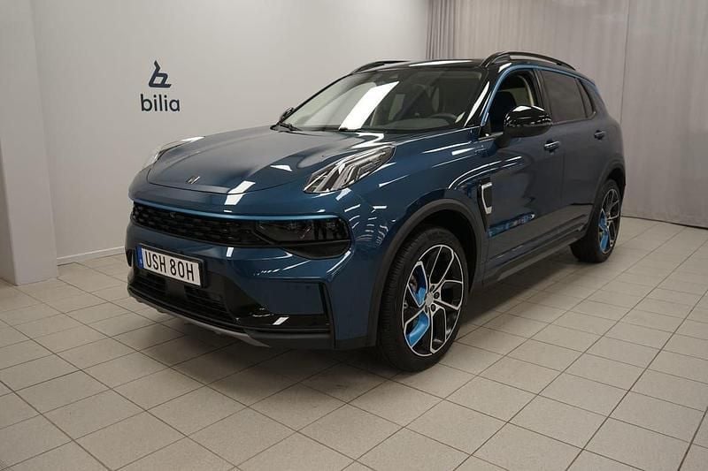 Blå Begagnad 2022 Lynk & Co 01 SUV | 299 900 kr (Marknadspris) - Bild 1/3