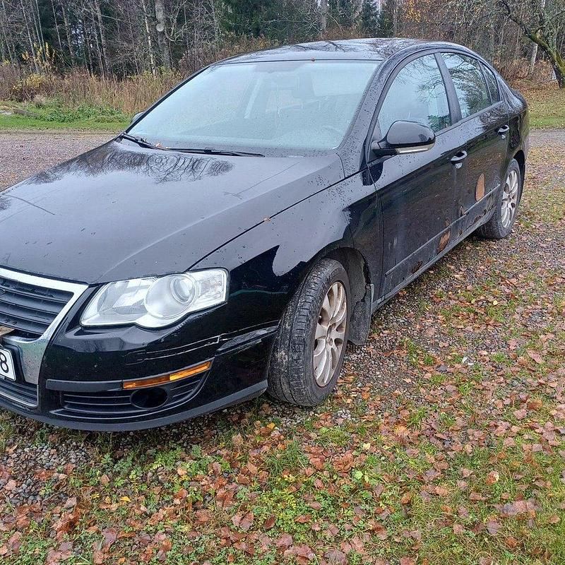 Svart Begagnad 2007 VW Passat Trendline Sedan | 5 000 kr - Bild 1/4
