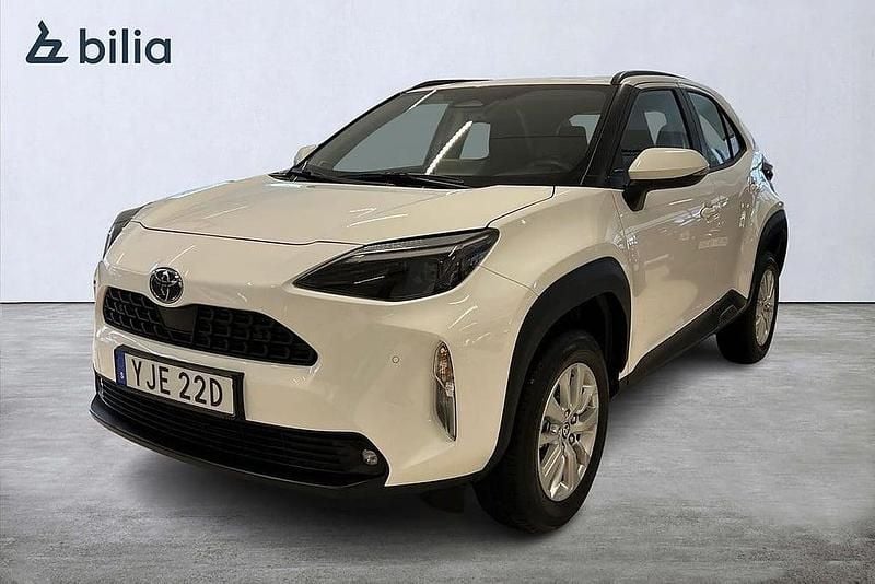 Begagnad Toyota Yaris Cross Active 92 HK (67 kW) 2025 Vit SUV