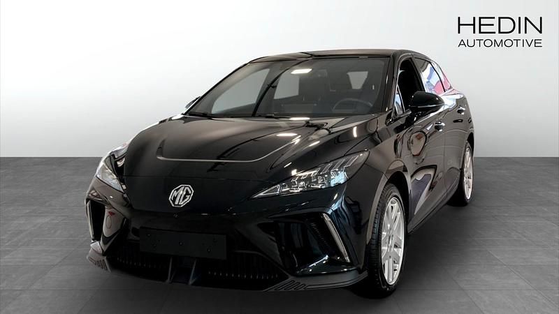 Svart (black) Begagnad 2023 MG MG4 EV Luxury Halvkombi | 349 990 kr - Bild 1/4