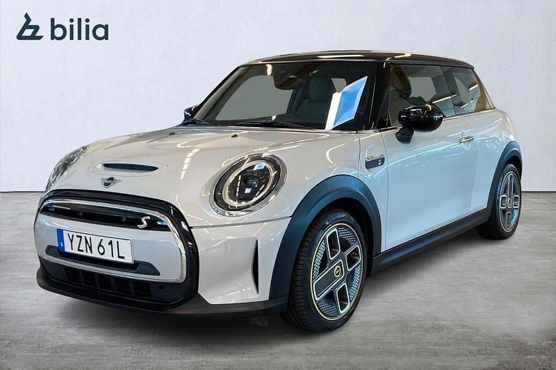 Silver Begagnad 2022 Mini Cooper SE Premium Halvkombi | 214 000 kr (Bra pris) - Bild 1/4