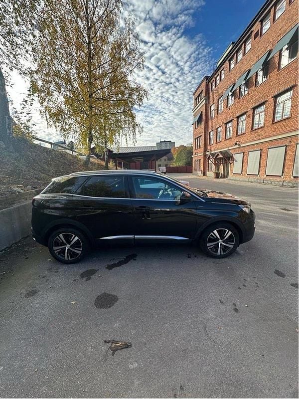 Svart Begagnad 2018 Peugeot 3008 GT-line SUV | 180 000 kr (Marknadspris) - Bild 1/4