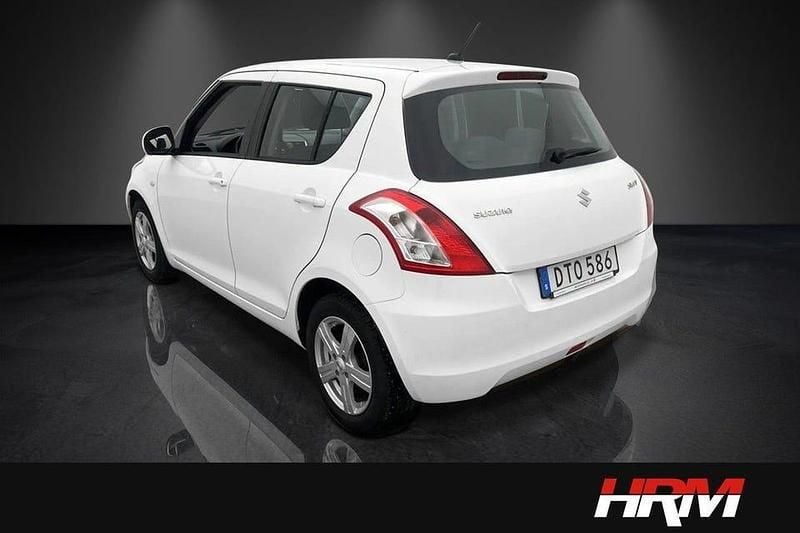 Begagnad Suzuki Swift Comfort 94 HK (69 kW) 2016 Vit Halvkombi