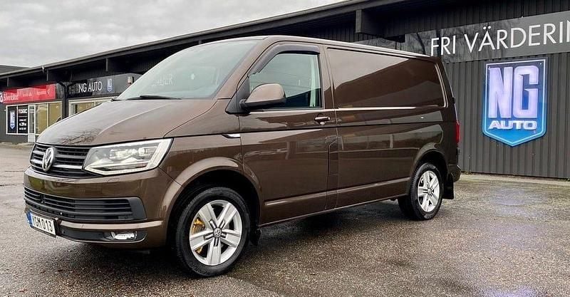 Begagnad VW T6 204 HK (150 kW) 2017 Brun Van