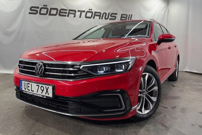 Begagnad VW Passat GTE 218 HK (160 kW) 2021 Röd Kombi