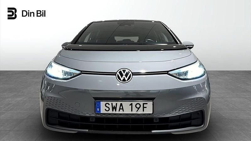 Begagnad VW ID.3 Pro Performance 150 kW (204 HK) 2023 Moonstone grey black Halvkombi
