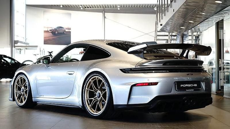 Begagnad Porsche 911 510 HK (375 kW) 2025 Silver