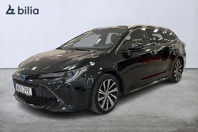 Svart Begagnad 2022 Toyota Corolla Sport Kombi | 279 900 kr (Bra pris) - Bild 1/3