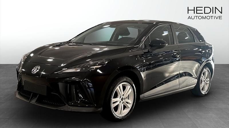 Svart Begagnad 2024 MG MG4 EV Halvkombi | 288 740 kr (Marknadspris) - Bild 1/4