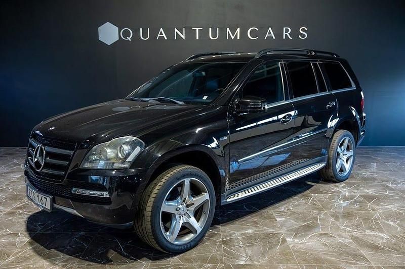 Svart Begagnad 2011 Mercedes GL350 Edition SUV | 220 000 kr - Bild 1/4