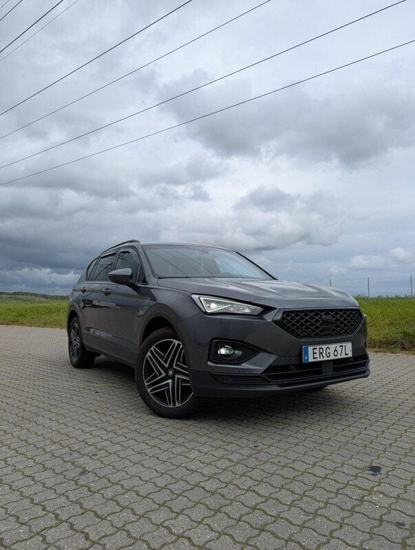 Grå Begagnad 2019 Seat Tarraco Style SUV | 199 000 kr (Superpris) - Bild 1/4