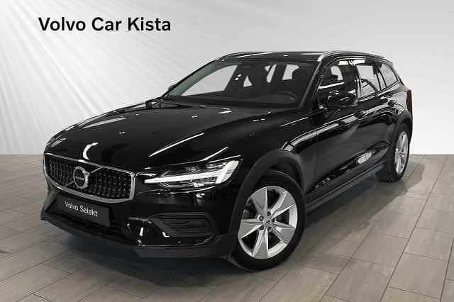 Begagnad Volvo V60 CC 197 HK (144 kW) 2023 Kombi