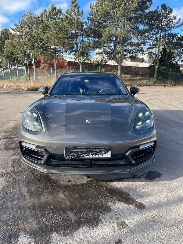 Begagnad Porsche Panamera Turbo S 800 HK (588 kW) 2018 Agate grey Sedan