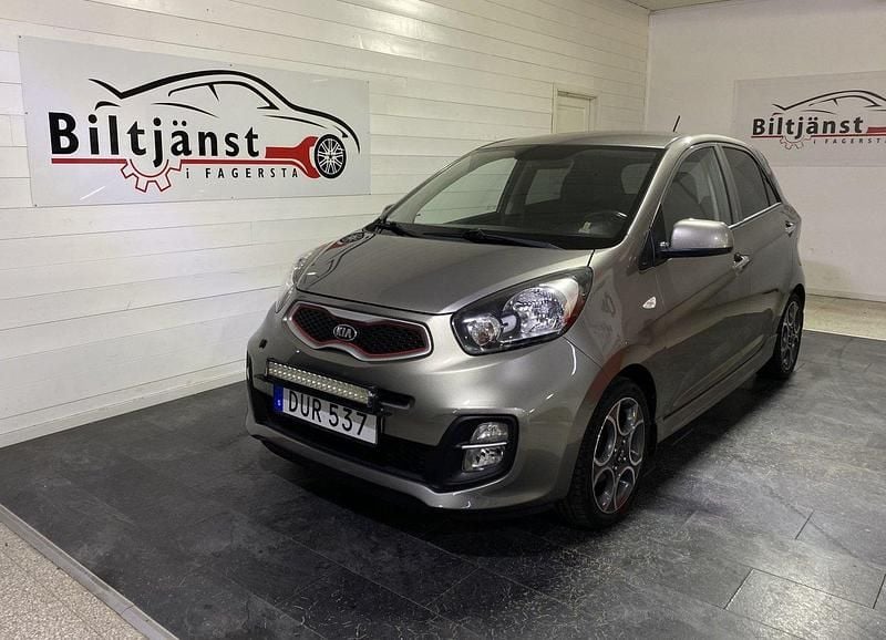 Grå Begagnad 2014 Kia Picanto Halvkombi | 74 900 kr (Marknadspris) - Bild 1/4
