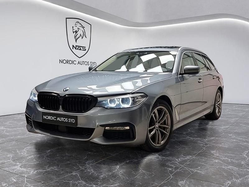 Grå Begagnad 2018 BMW 530 M Sport Kombi | 299 900 kr (Bra pris) - Bild 1/4