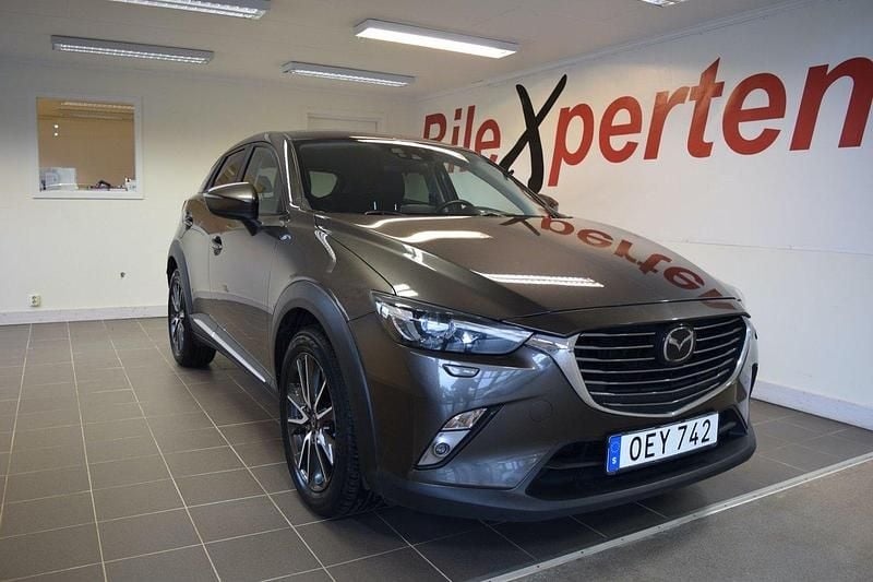 Brun Begagnad 2016 Mazda CX-3 SUV | 119 900 kr (Marknadspris) - Bild 1/4
