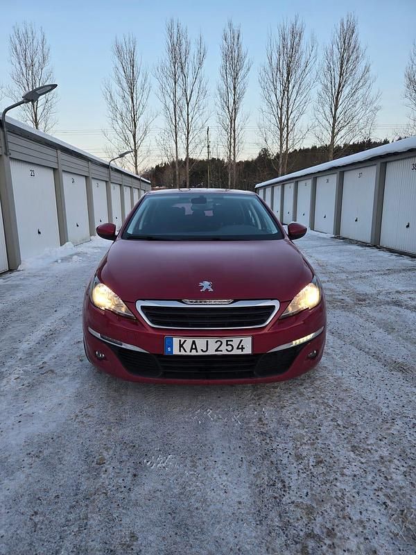 Begagnad Peugeot 308 SW 110 HK (80 kW) 2015 Kombi