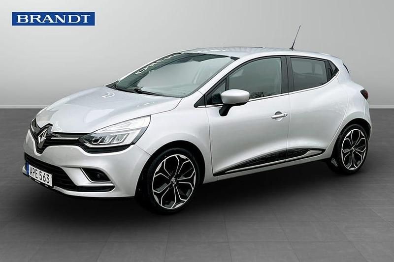 Begagnad Renault Clio IV Intens 91 HK (66 kW) 2019 Silver Halvkombi