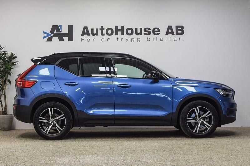 Begagnad Volvo XC40 R-Design 197 HK (144 kW) 2020 Blå SUV