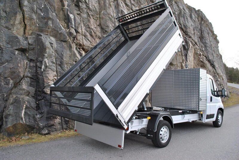 Ny 2024 Peugeot Boxer Van | 623 750 kr - Bild 1/4