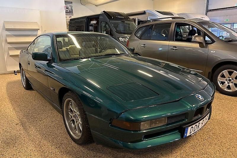 Begagnad BMW 850 301 HK (221 kW) 1990 Grön Sportkupé
