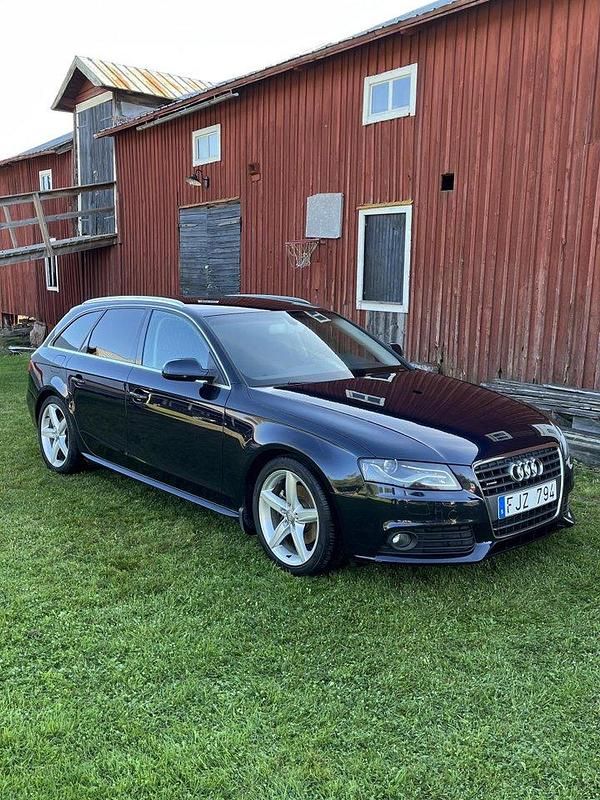 Blå Begagnad 2011 Audi A4 Kombi | 94 000 kr (Marknadspris) - Bild 1/4