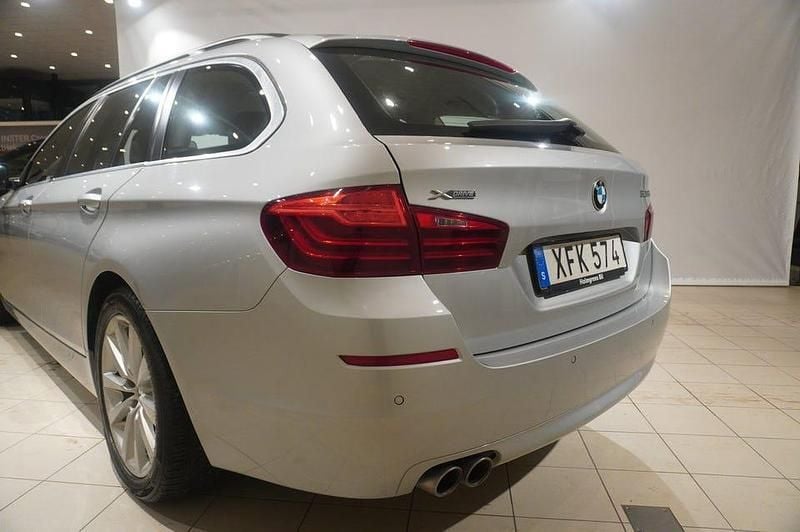Begagnad BMW 520 190 HK (139 kW) 2016 Silver Kombi