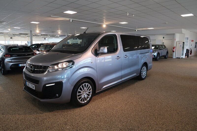 Grå Begagnad 2020 Opel Zafira Life Van | 319 900 kr - Bild 1/4
