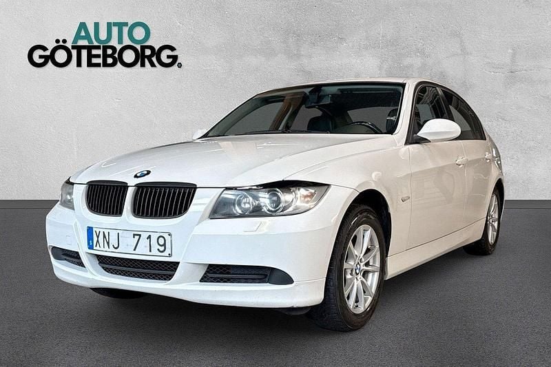 Vit Begagnad 2006 BMW 320 Sedan | 39 900 kr (Marknadspris) - Bild 1/3