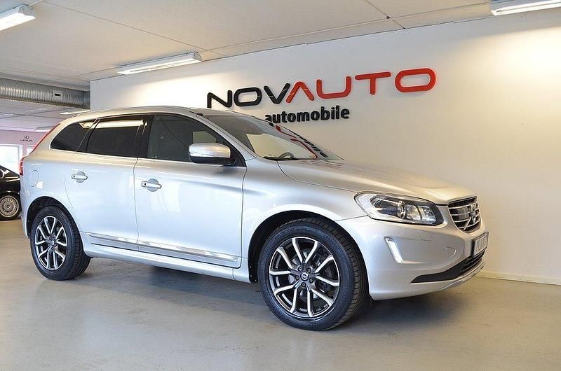 Vit Begagnad 2016 Volvo XC60 Standard SUV | 169 900 kr (Dyr) - Bild 1/4