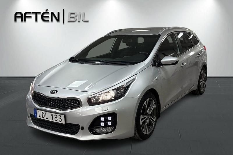 Grå Begagnad 2018 Kia Ceed Sportswagon GT-Line Kombi | 154 800 kr (Marknadspris) - Bild 1/3