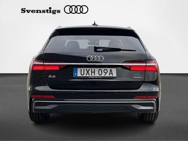 Begagnad Audi A6 S-Line 204 HK (150 kW) 2023 Svart Kombi