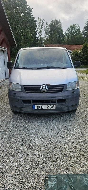 Silver Begagnad 2009 VW T5 Van | 20 000 kr (Bra pris) - Bild 1/4