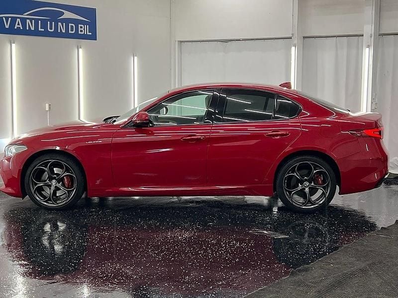 Begagnad Alfa Romeo Giulia Veloce 280 HK (205 kW) 2018 Röd Sedan