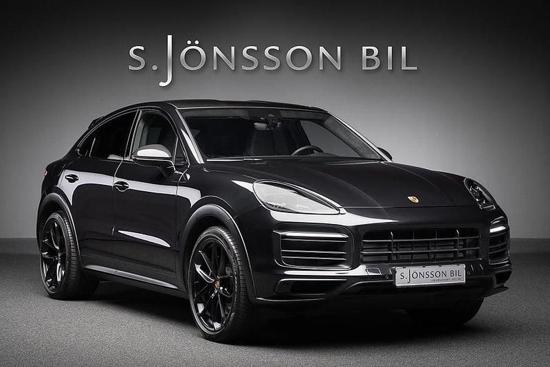 Begagnad Porsche Cayenne 460 HK (338 kW) 2022 Jet black metallic SUV
