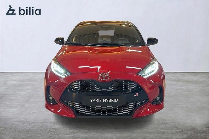 Ny Toyota Yaris Sport 132 HK (97 kW) 2025 Halvkombi