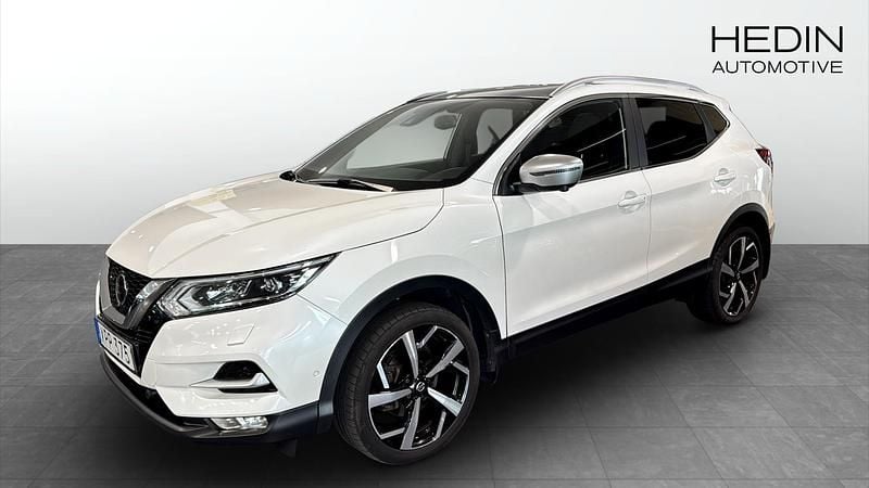 Vit (white) Begagnad 2019 Nissan Qashqai Tekna+ SUV | 164 900 kr (Bra pris) - Bild 1/4