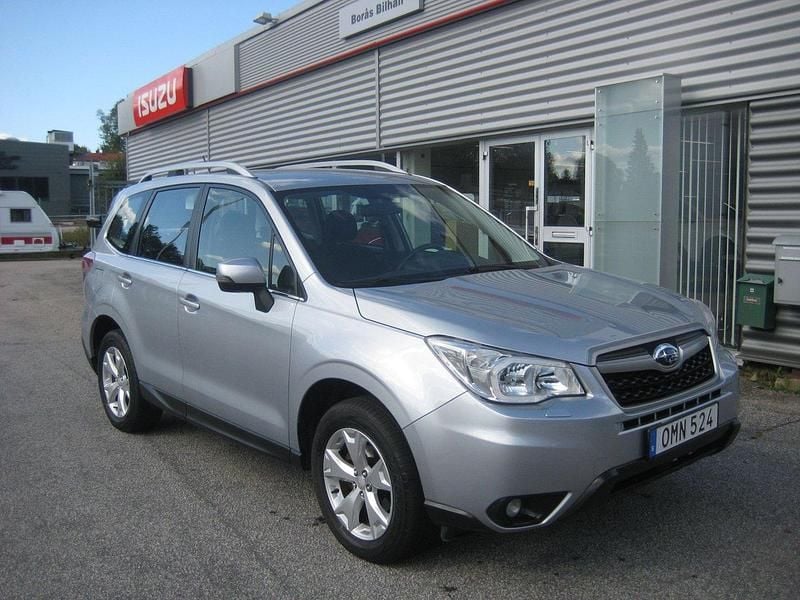 Silver Begagnad 2014 Subaru Forester SUV | 199 900 kr (Bra pris) - Bild 1/4