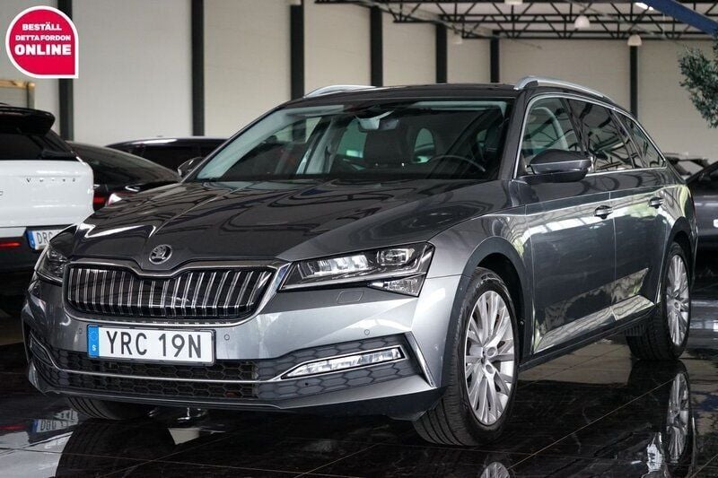 Grå Begagnad 2022 Skoda Superb Business Line Kombi | 319 500 kr (Bra pris) - Bild 1/4