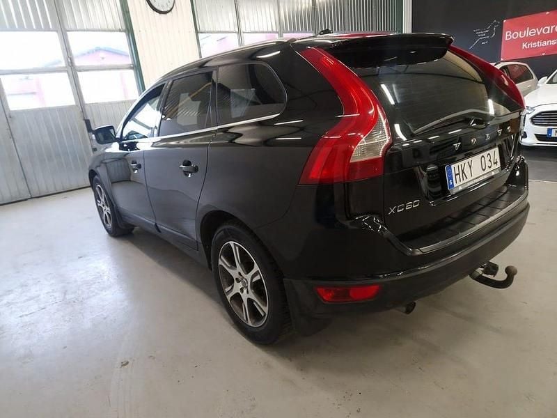 Begagnad Volvo XC60 Summum 163 HK (119 kW) 2011 Svart SUV