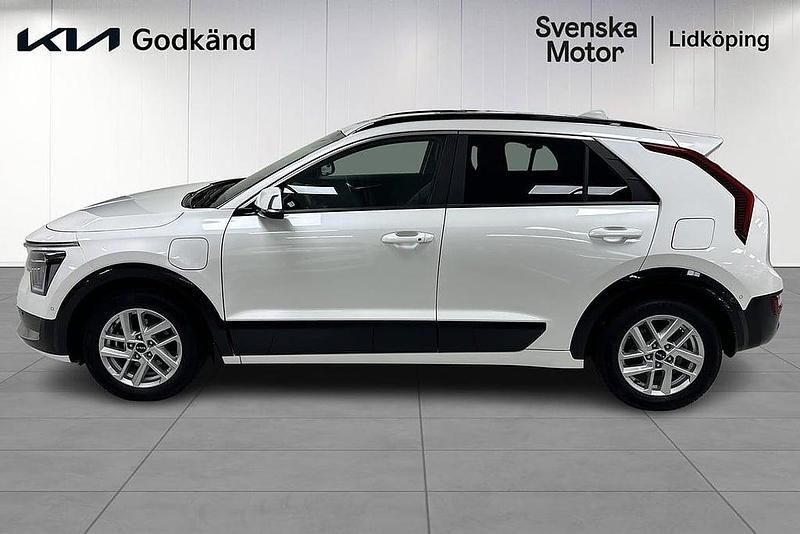 Begagnad Kia Niro Advance 185 HK (136 kW) 2023 Vit SUV