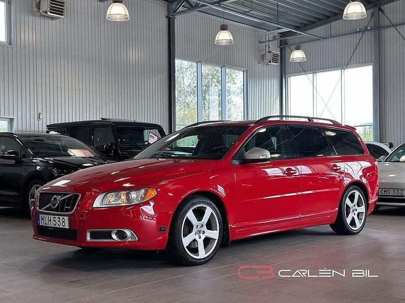 Röd Begagnad 2010 Volvo V70 R-Design Kombi | 109 900 kr (Lite dyr) - Bild 1/4