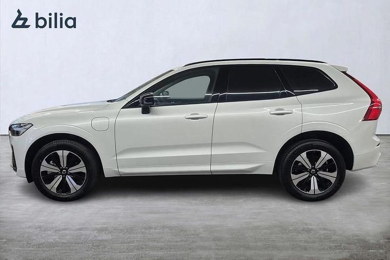Ny Volvo XC60 Plus 355 HK (261 kW) 2025 Vit SUV