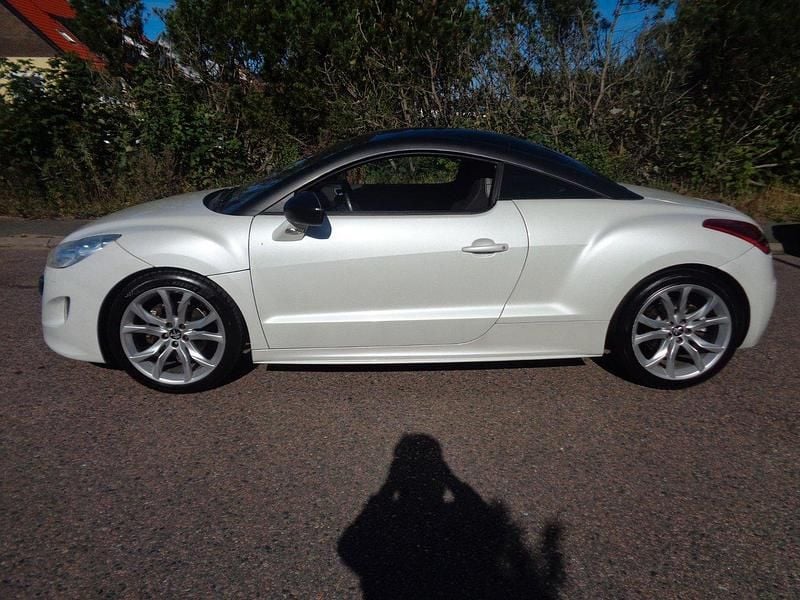 Vit Begagnad 2010 Peugeot RCZ Sportkupé | 80 000 kr (Bra pris) - Bild 1/4