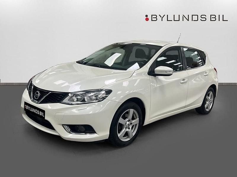 Vit Begagnad 2016 Nissan Pulsar Halvkombi | 99 000 kr (Marknadspris) - Bild 1/4