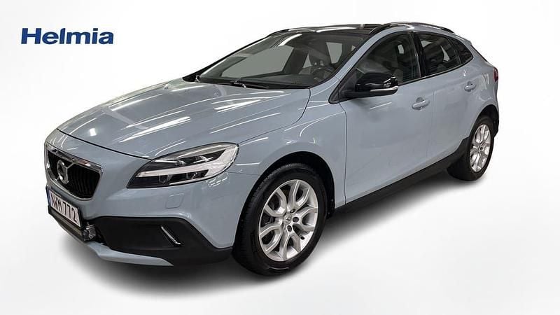 Ljusblå (blå) Begagnad 2018 Volvo V40 CC Business Edition Kombi | 119 000 kr (Bra pris) - Bild 1/4