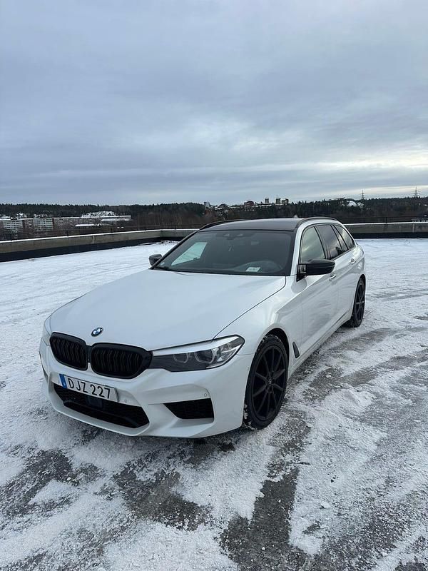 Begagnad 2018 BMW 520 Kombi | 214 000 kr (Lite dyr) - Bild 1/4